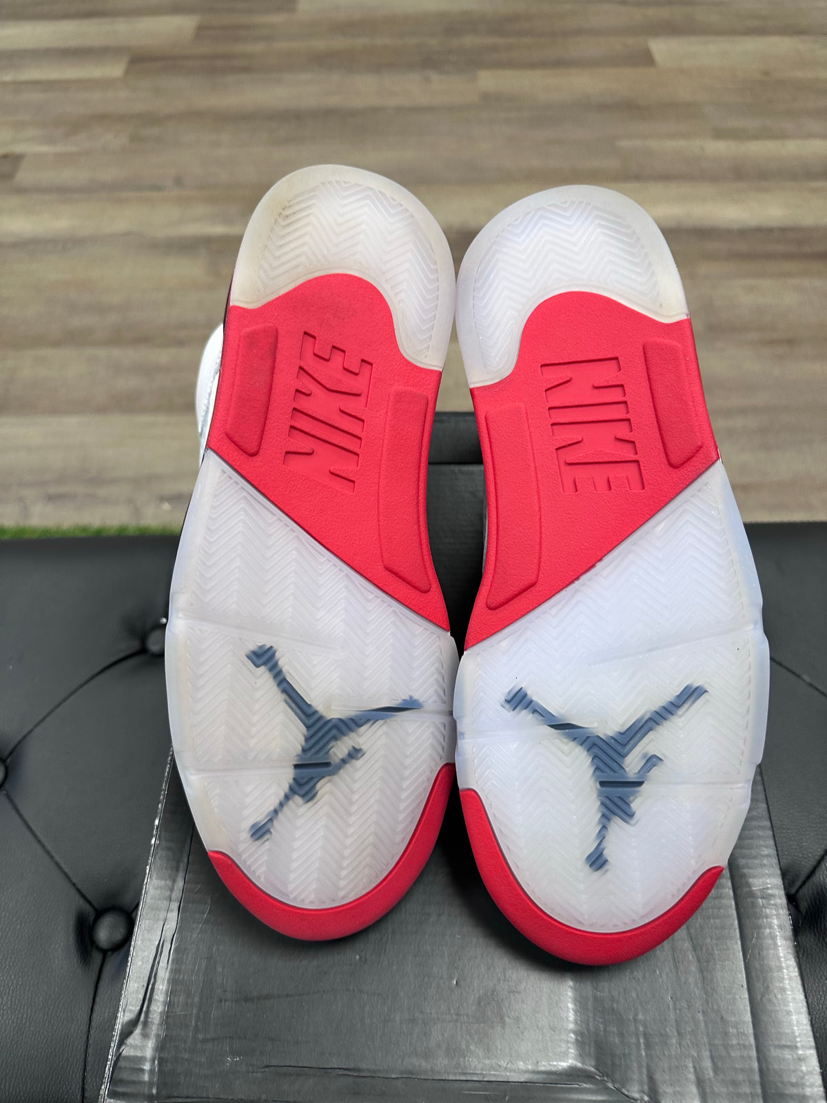 Jordan 5 Retro Fire Red Black Tongue (2025)