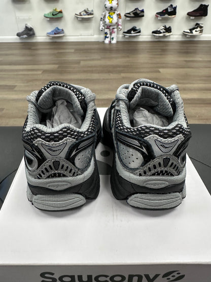 Saucony Omni 9 Kids Silver Black - Size 4c