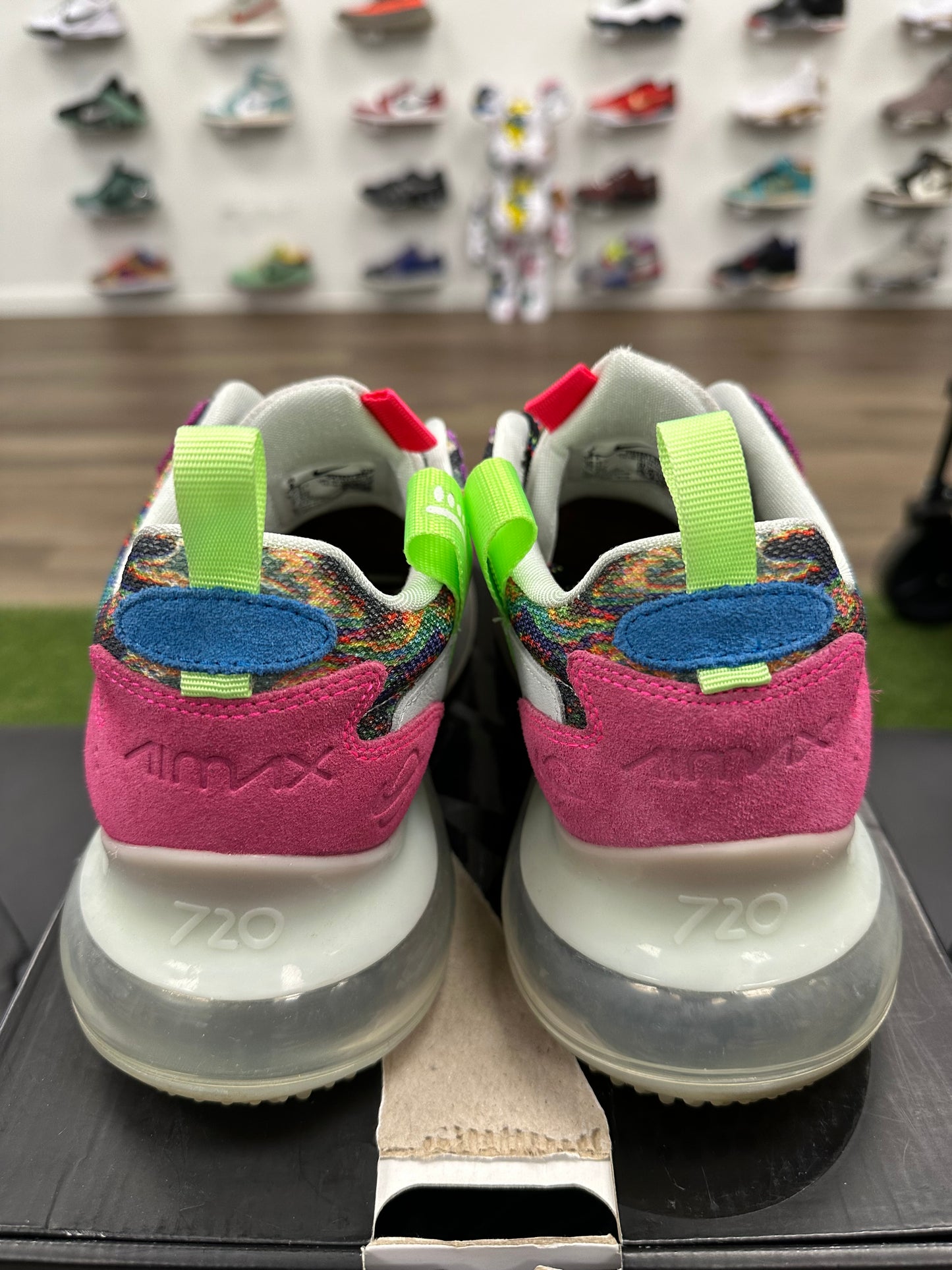 Nike Air Max 720 OBJ Odell Beckham Jr Young King of The Drip - Size 9 (U)