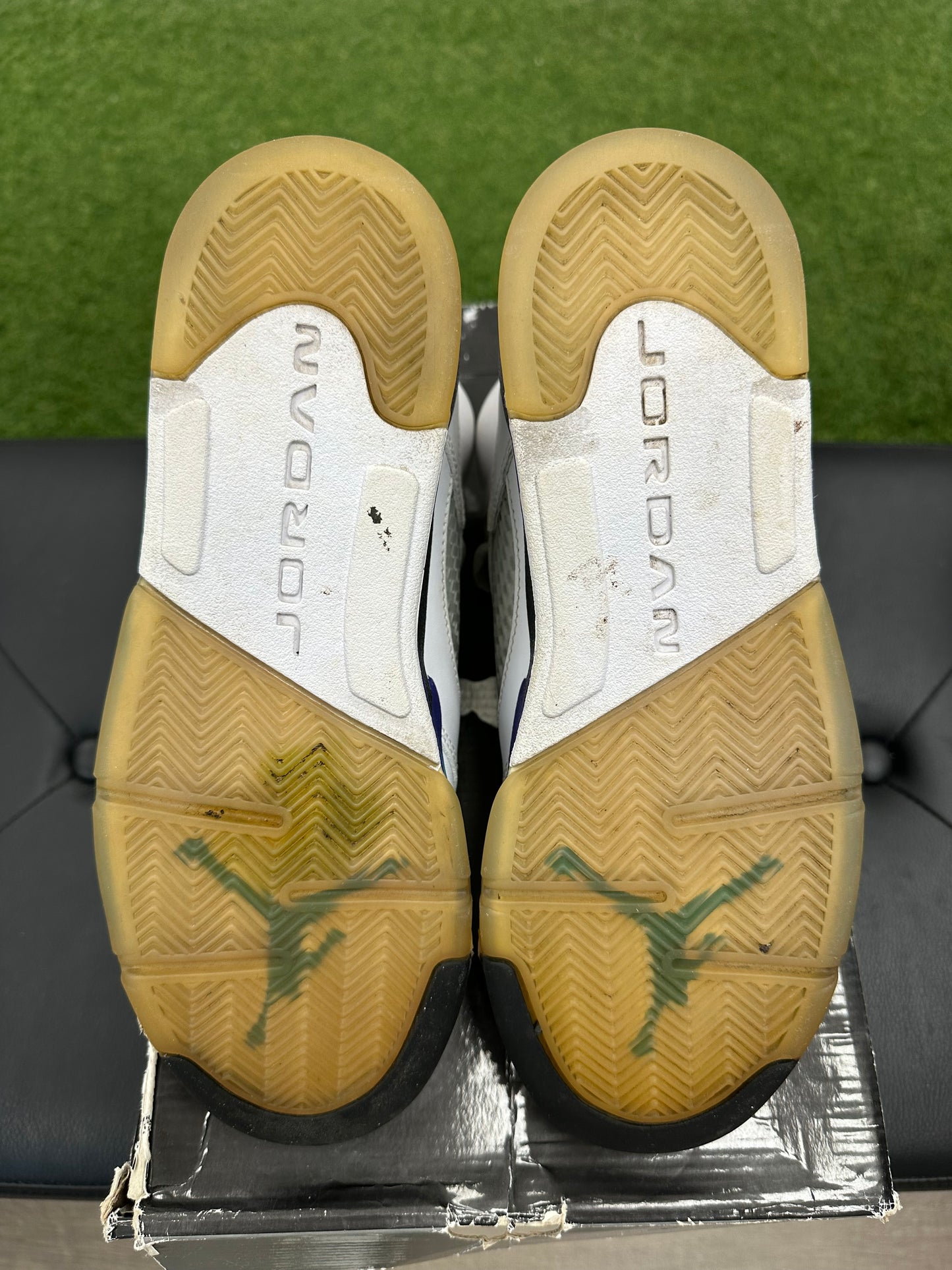 Jordan 5 Retro Grape (2013) (GS) - Size 7 (U)