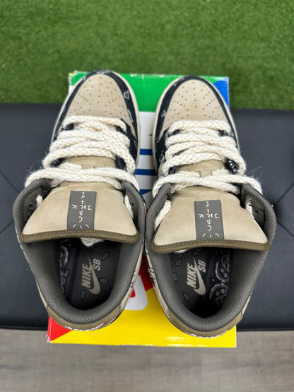 Nike SB Dunk Low Travis Scott