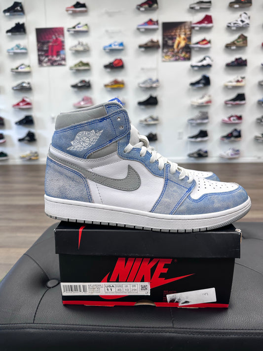 Jordan 1 Retro High OG Hyper Royal