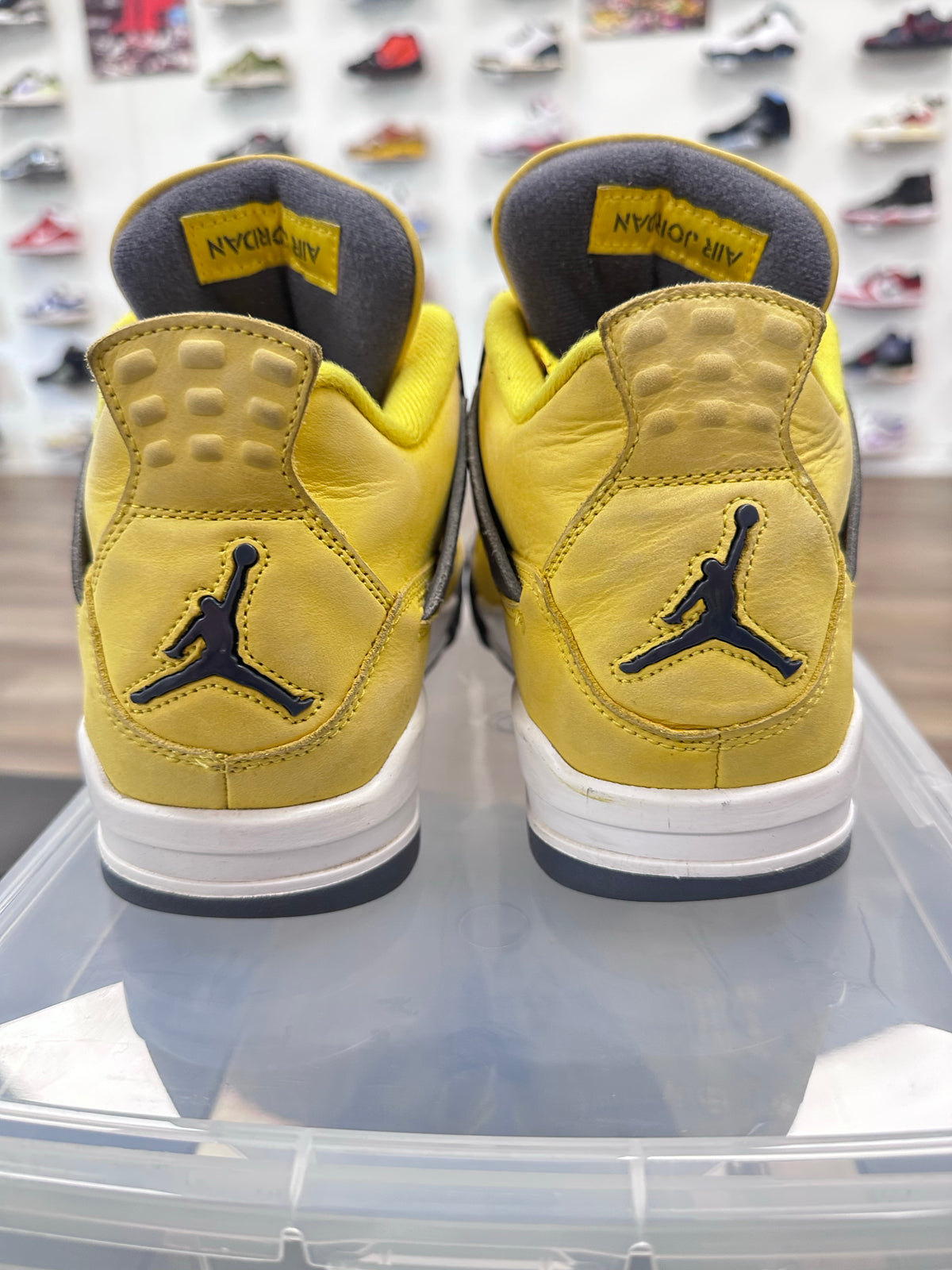 Jordan 4 Retro Lightning (2021)
