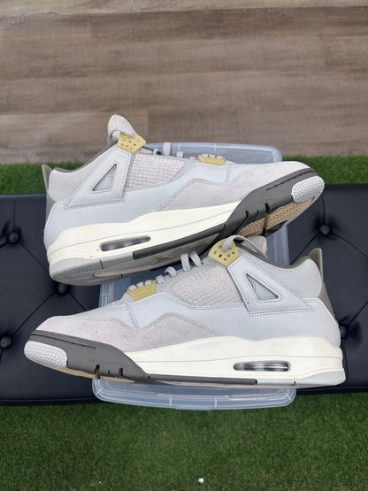 Jordan 4 Retro SE Craft Photon Dust