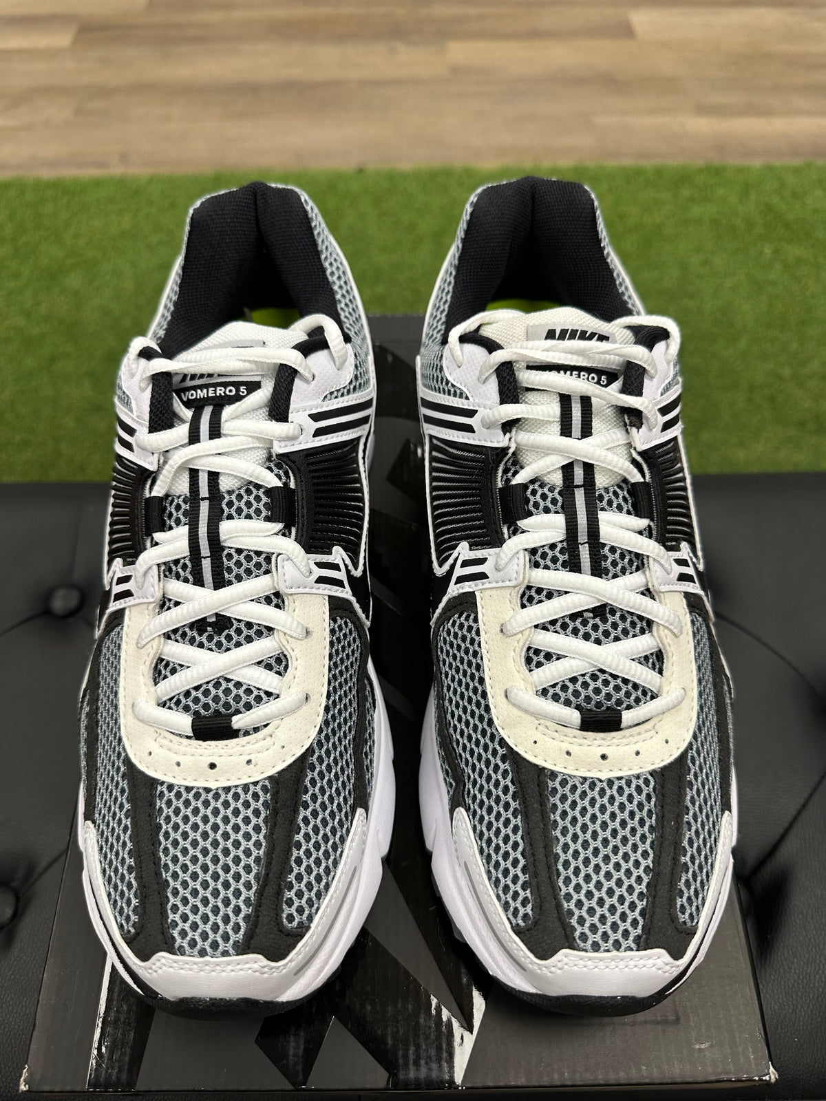 Nike Zoom Vomero 5 SE SP Dark Grey Black White