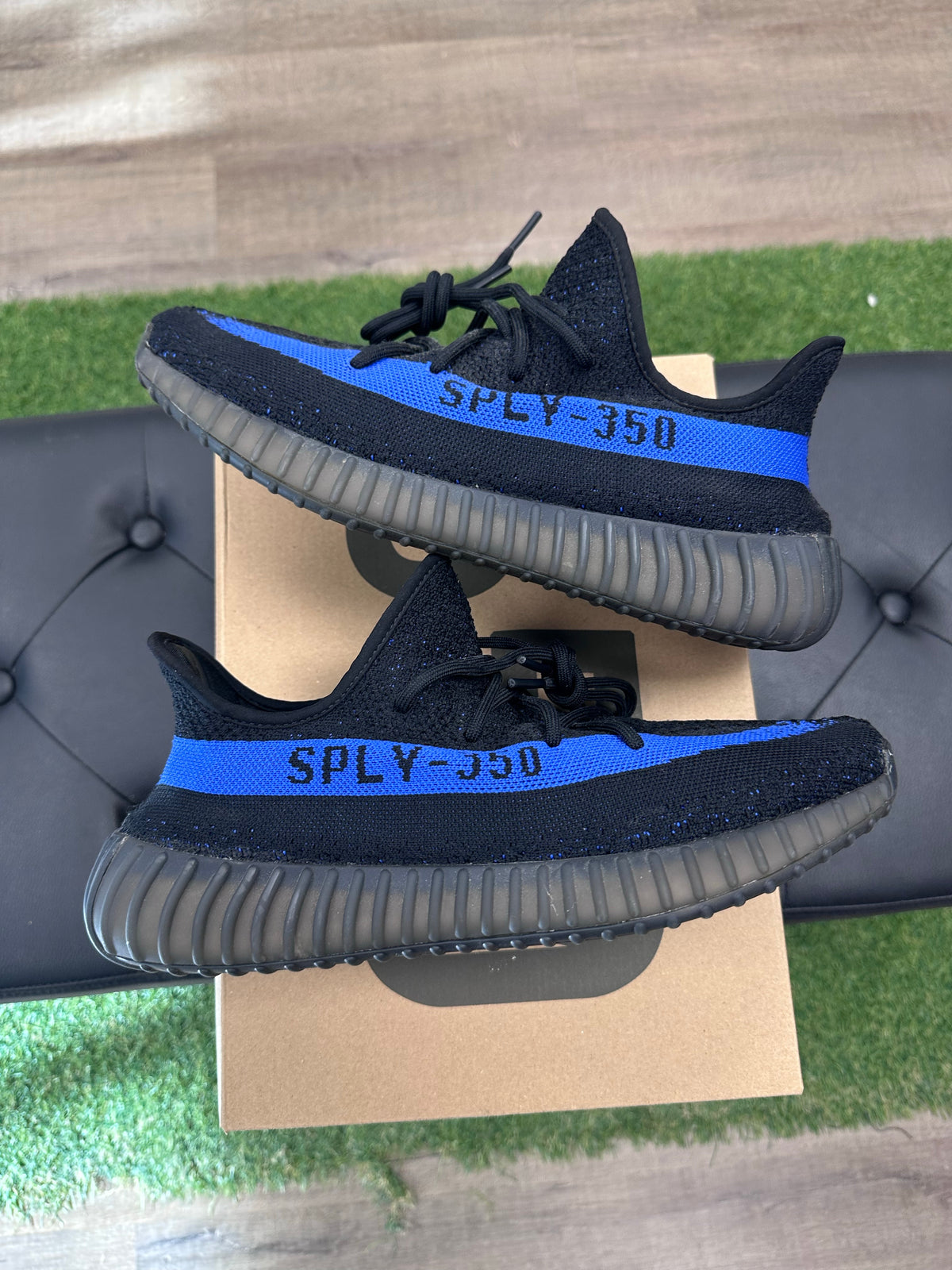 adidas Yeezy Boost 350 V2 Dazzling Blue