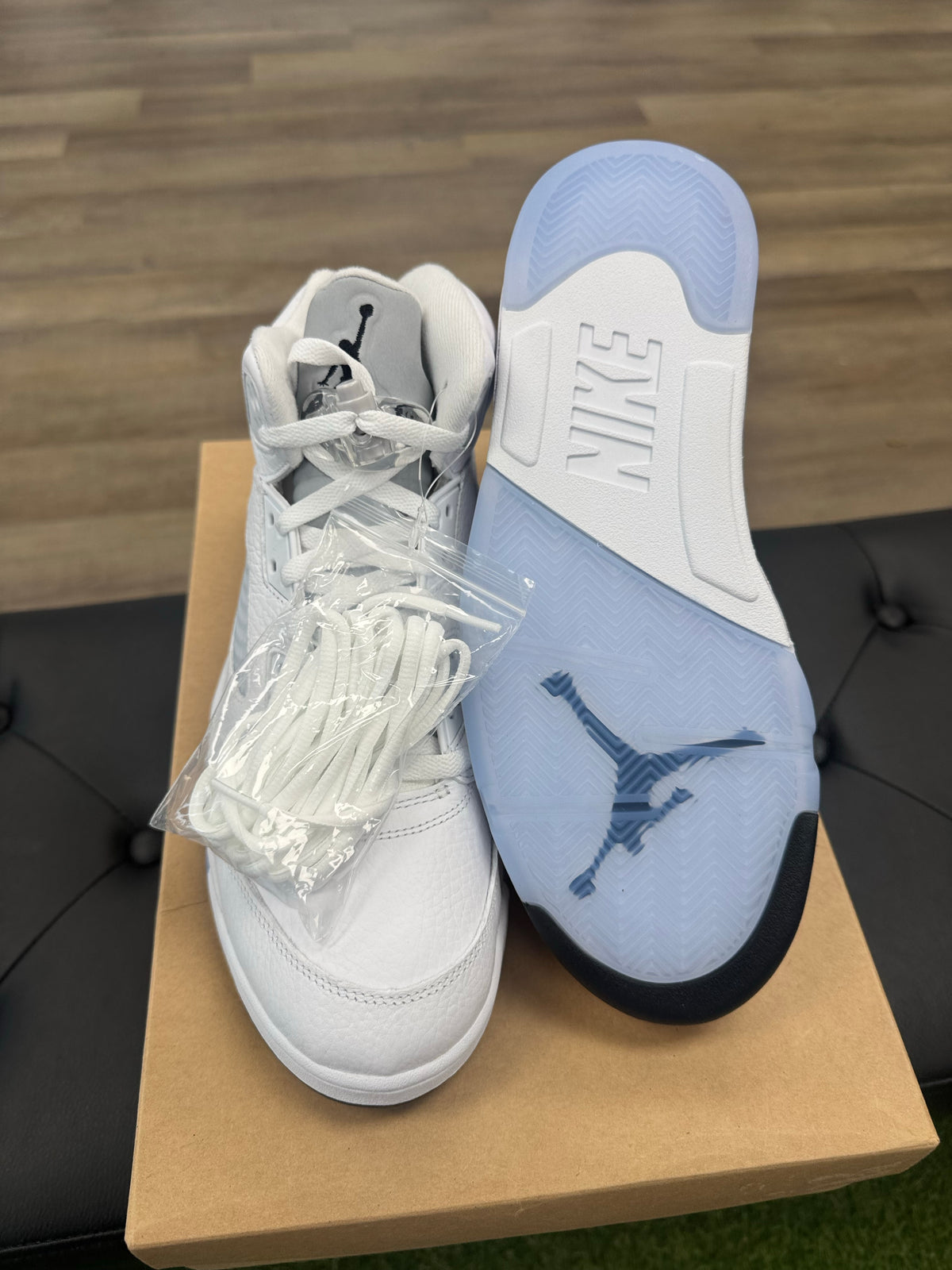 Jordan 5 Retro White Metallic (2026)