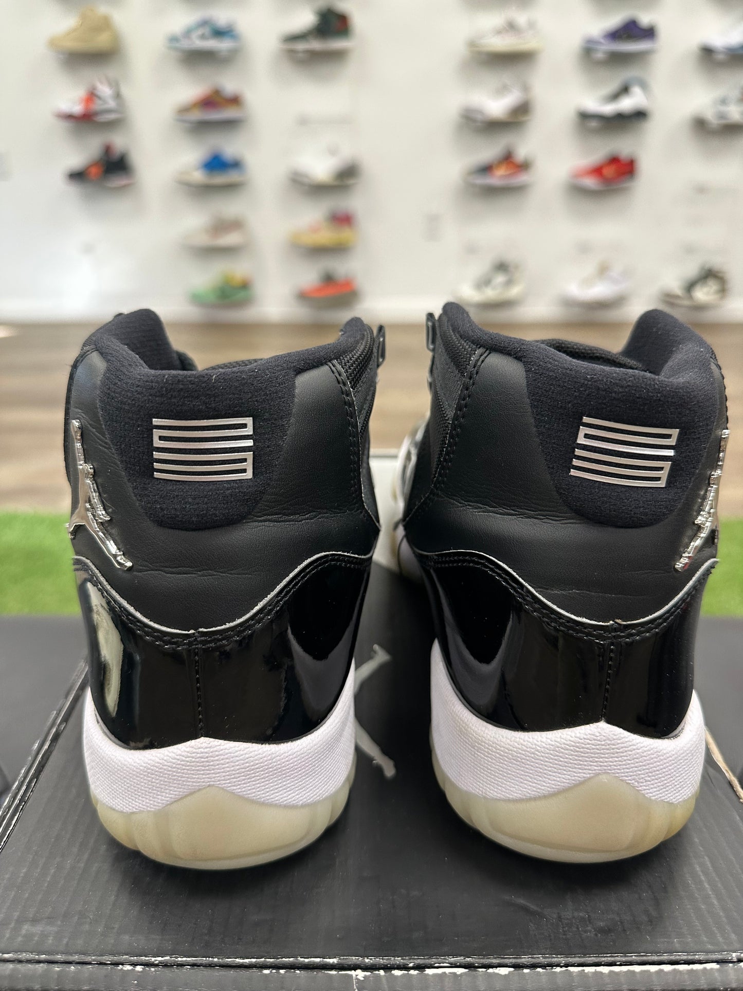 Jordan 11 Retro Jubilee 25th Anniversary - Size 9 (U)