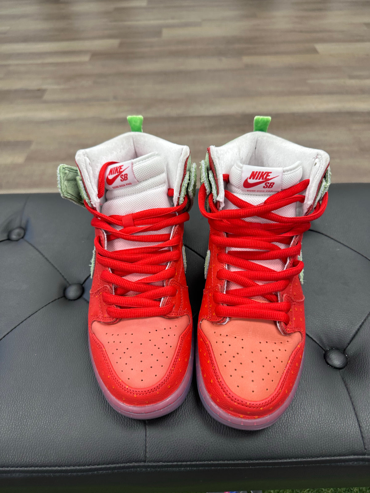Nike SB Dunk High Strawberry Cough