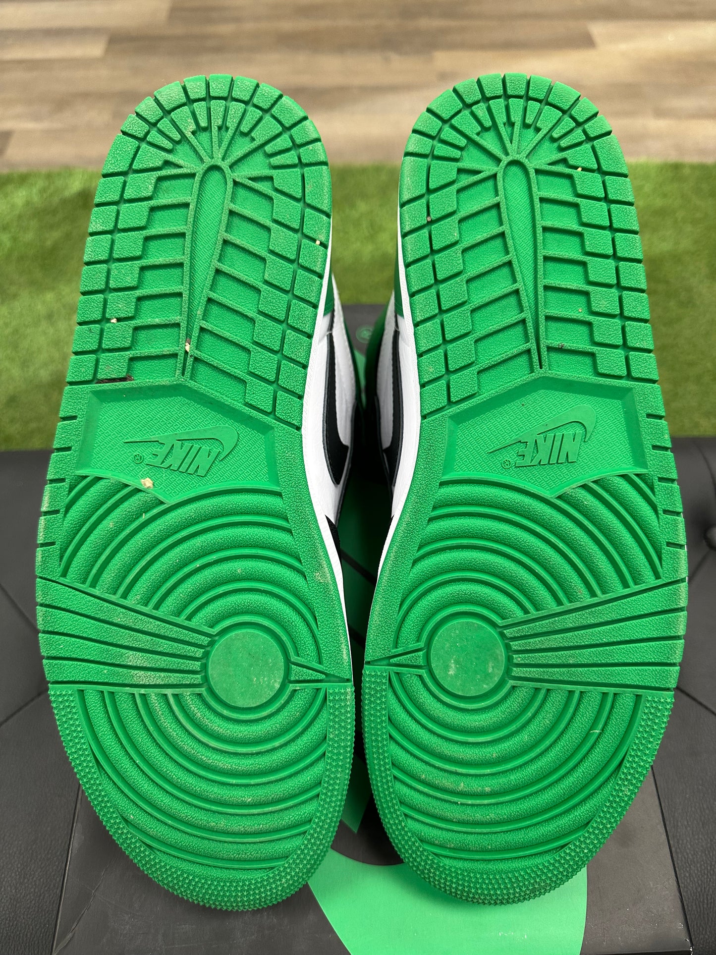 Jordan 1 Retro High OG Lucky Green - Size 12 (U)