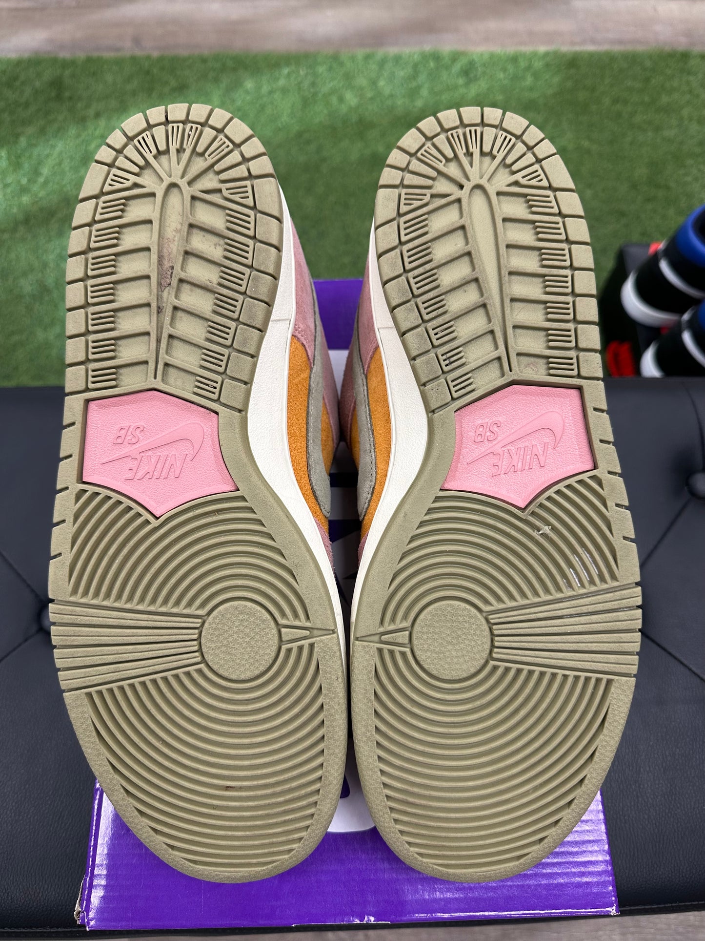 Nike SB Dunk Low Red Stardust - Size 12 (U)