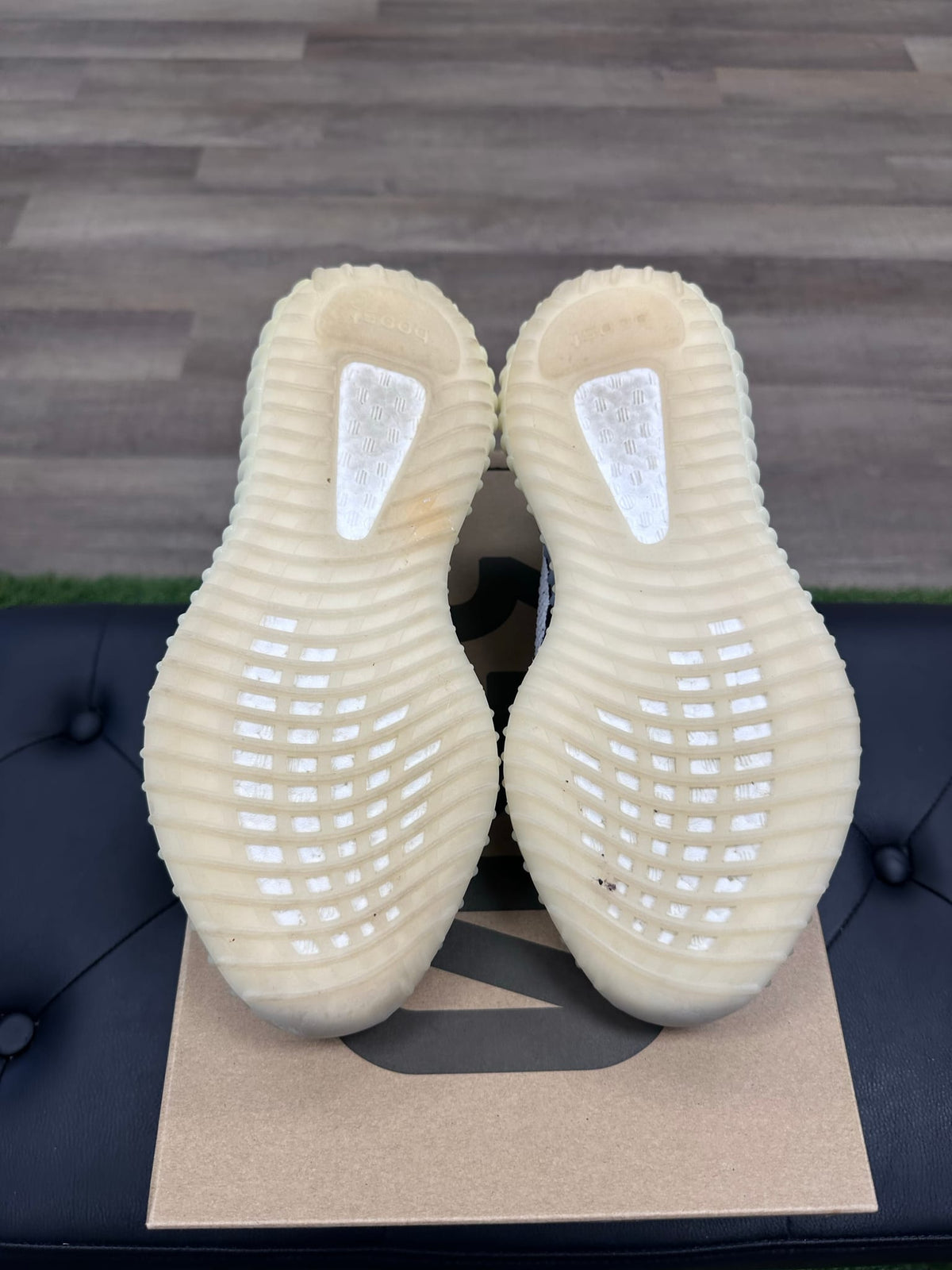 adidas Yeezy Boost 350 V2 Zebra