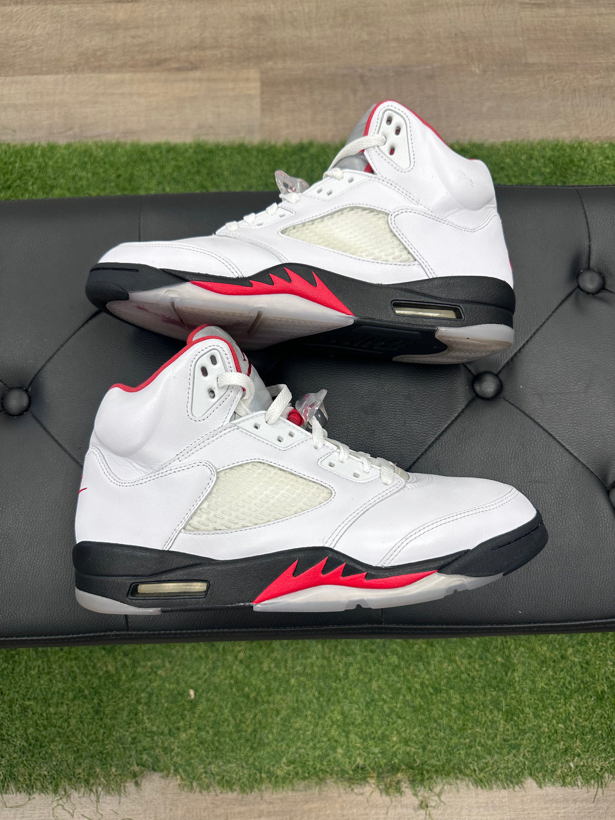 Jordan 4 Retro Fire Red Mars Blackmon