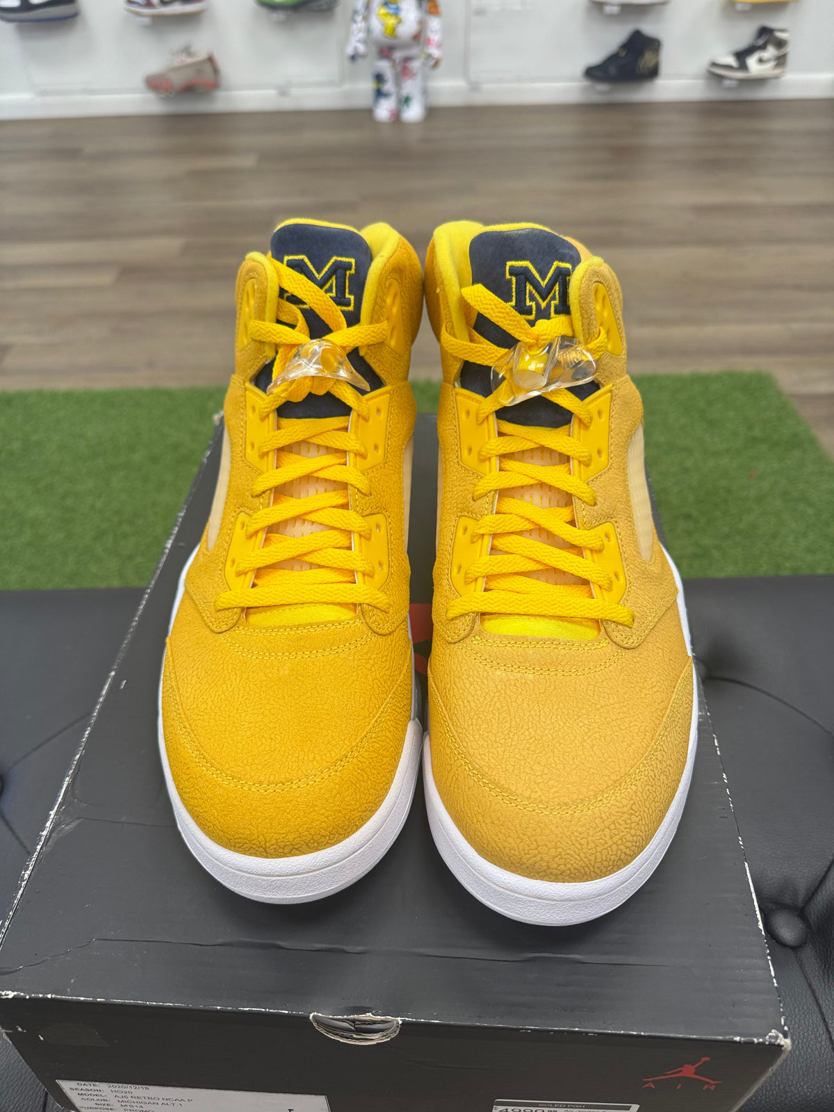 Jordan 5 Retro Michigan PE (2021)
