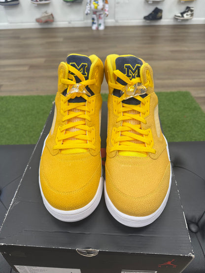 Jordan 5 Retro Michigan PE (2021)