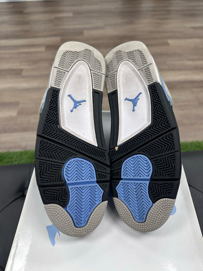 Jordan 4 Retro University Blue