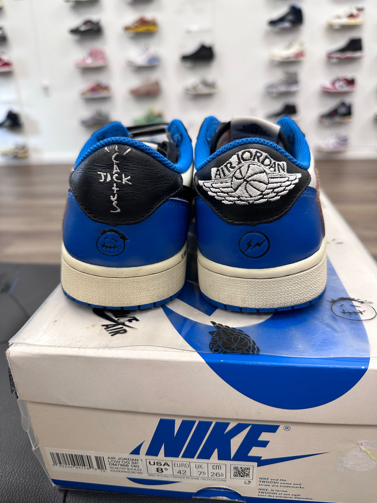 Jordan 1 Retro Low OG SP Fragment x Travis Scott