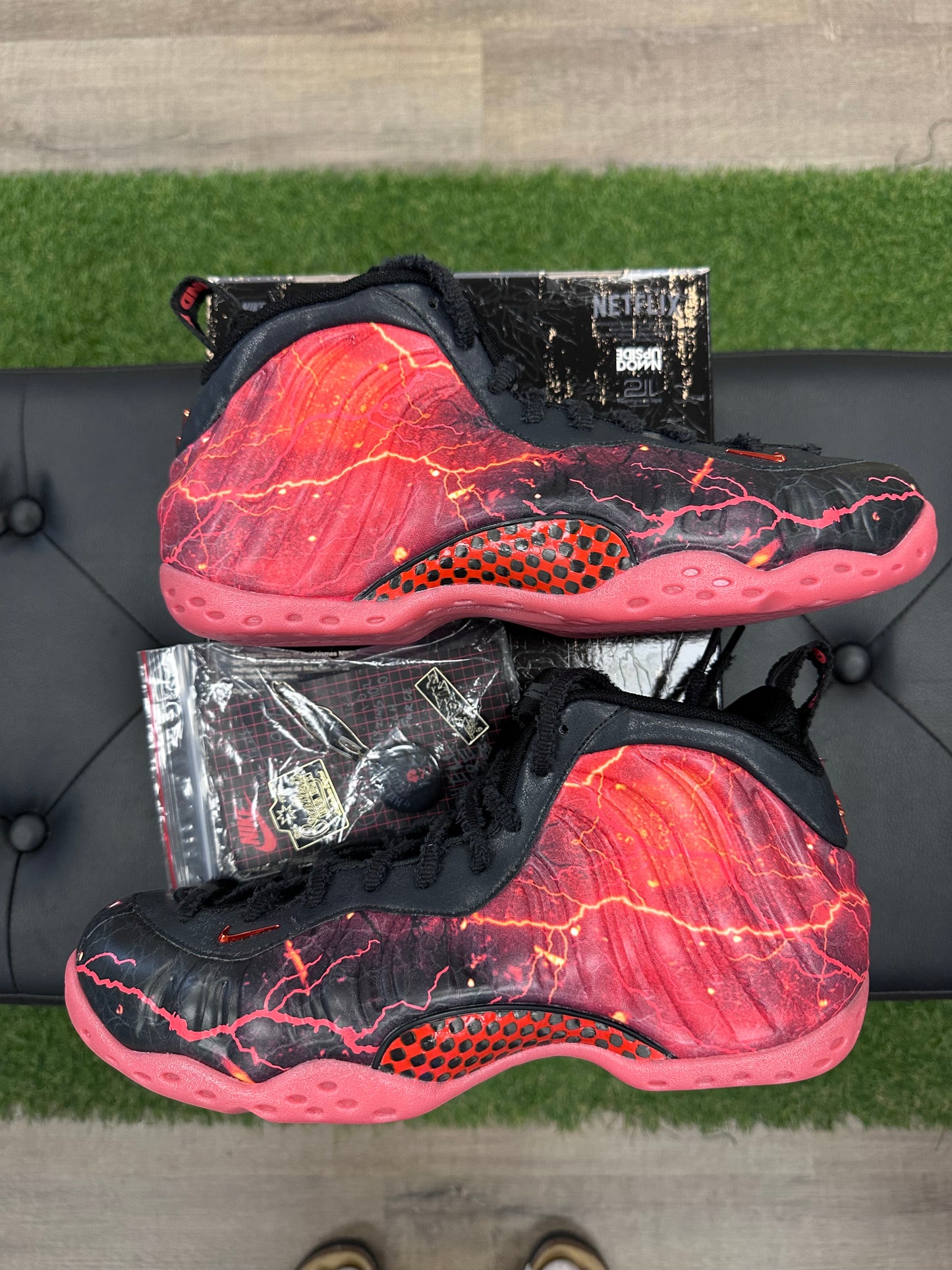 Nike Air Foamposite One Stranger Things - Size 9