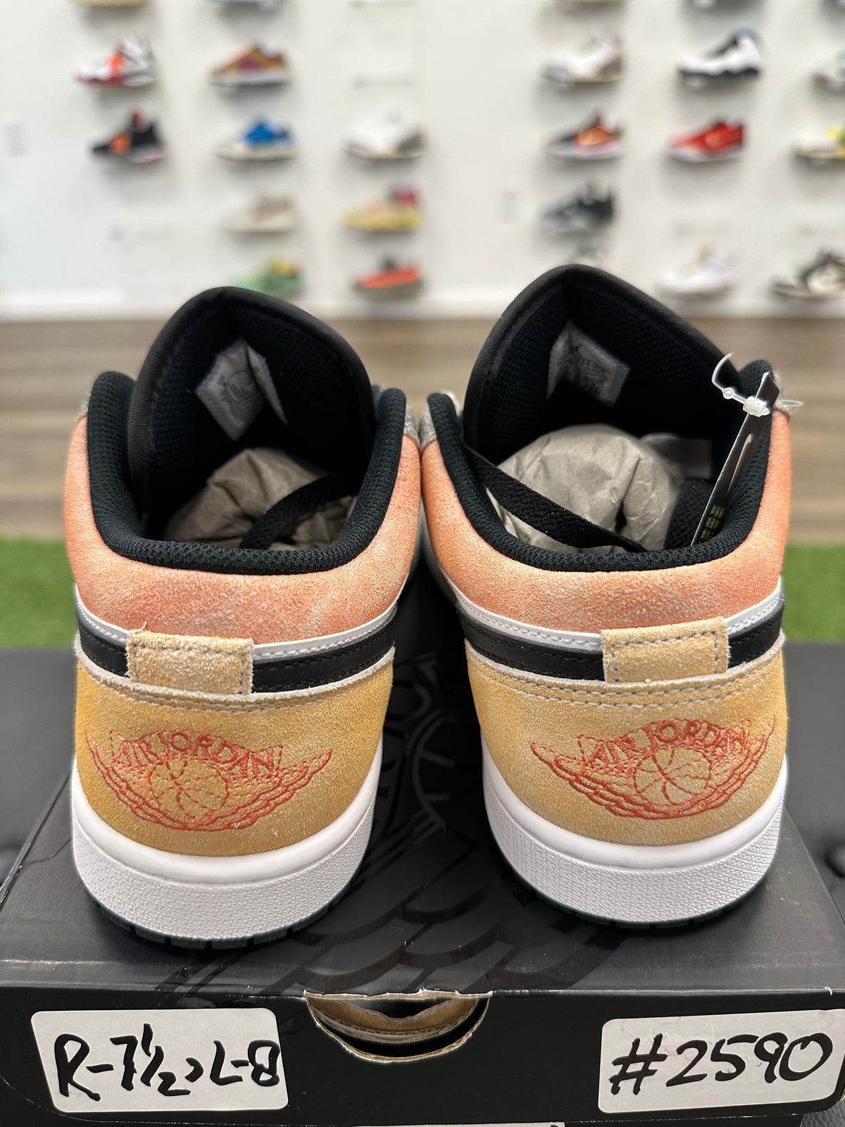 Jordan 1 Low SE Flight Club