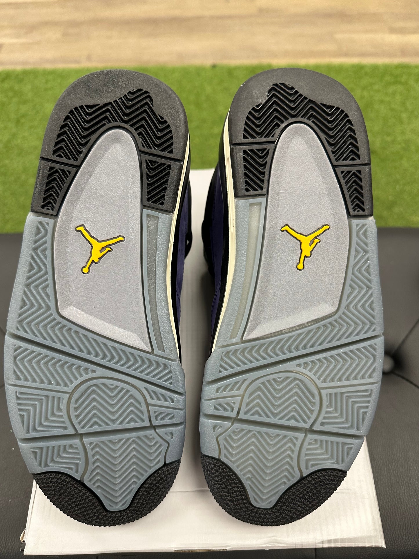 Jordan 4 Retro Lakers (GS) - Size 6