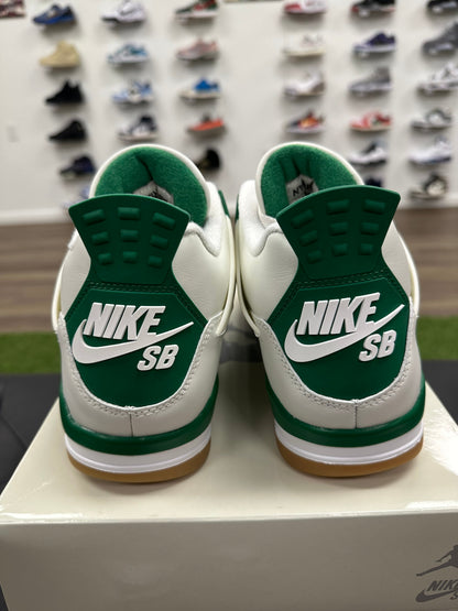 Jordan 4 Retro SB Pine Green