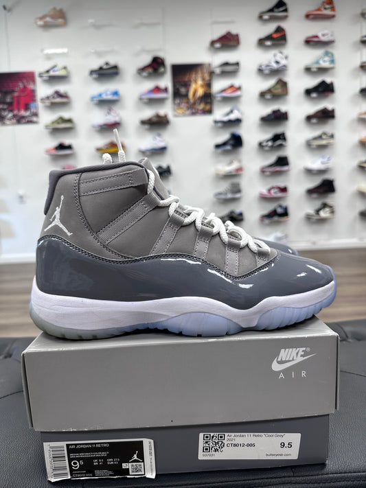 Jordan 11 Retro Cool Grey (2021) - Size 9.5 (U)