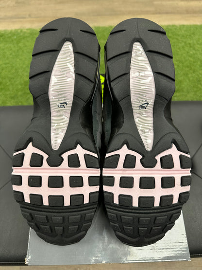 Nike Air Max 95 OG Big Bubble Pink Foam - Size 10