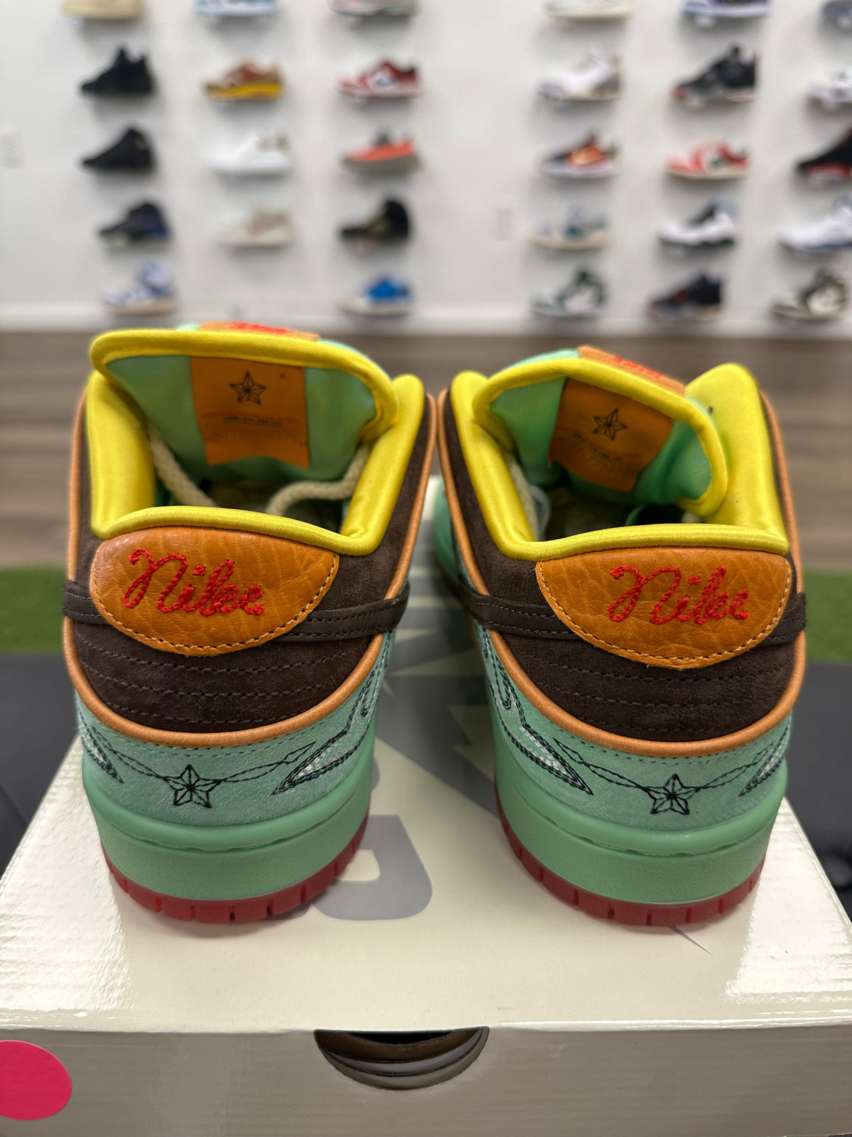 Nike SB Dunk Low Rodeo Tourmaline