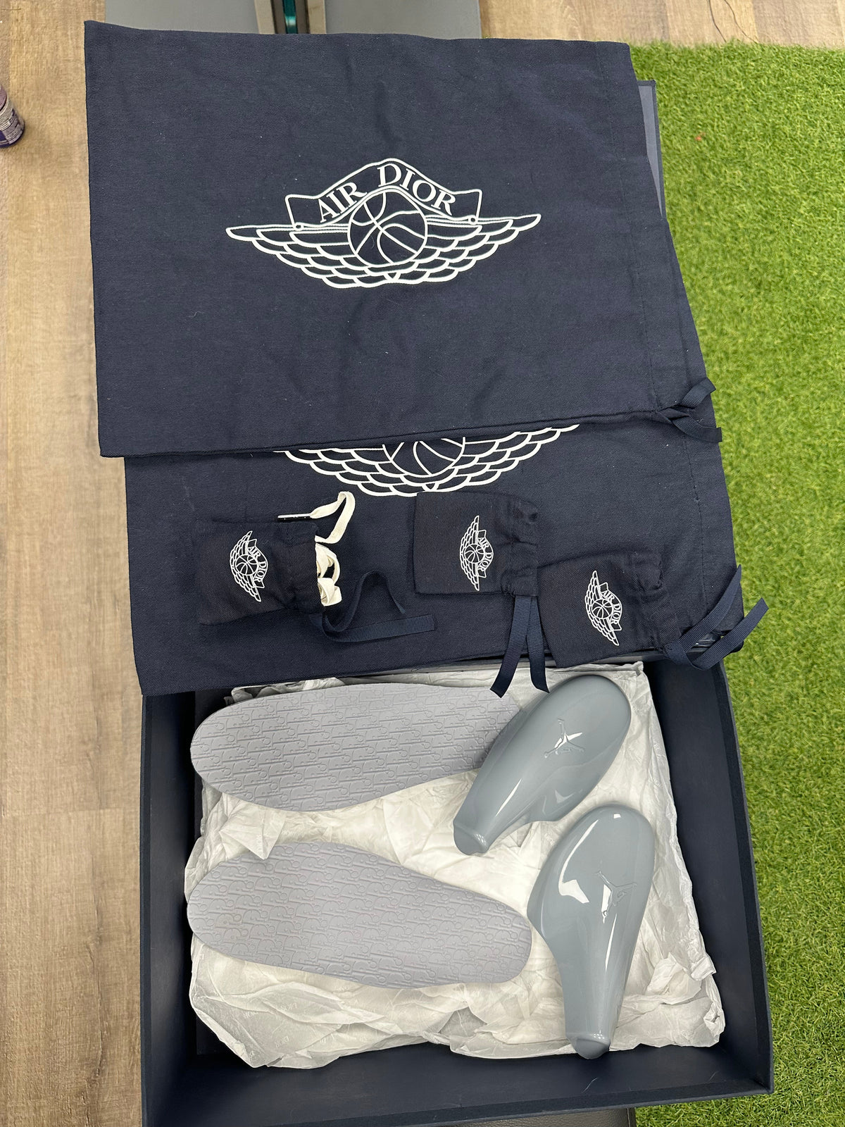 Jordan 1 Retro High Dior