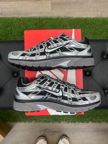 Nike P-6000 Metallic Silver Black - Size 9.5