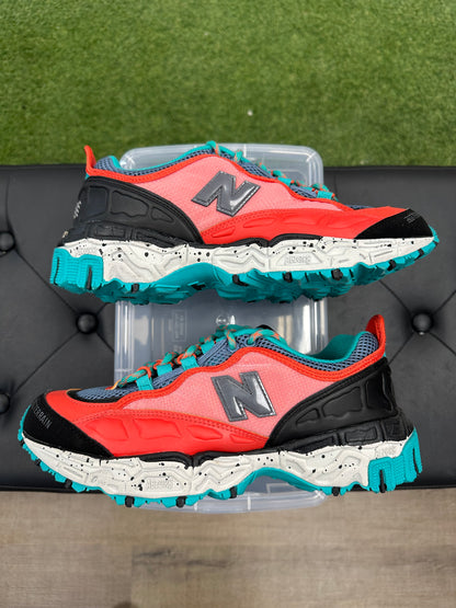 New Balance 801 Black Coral - Size 8.5 (U)