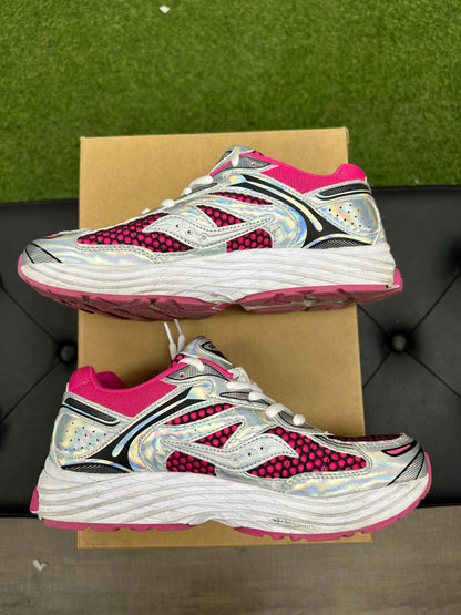 Saucony ProGrid Omni 9 Microchip