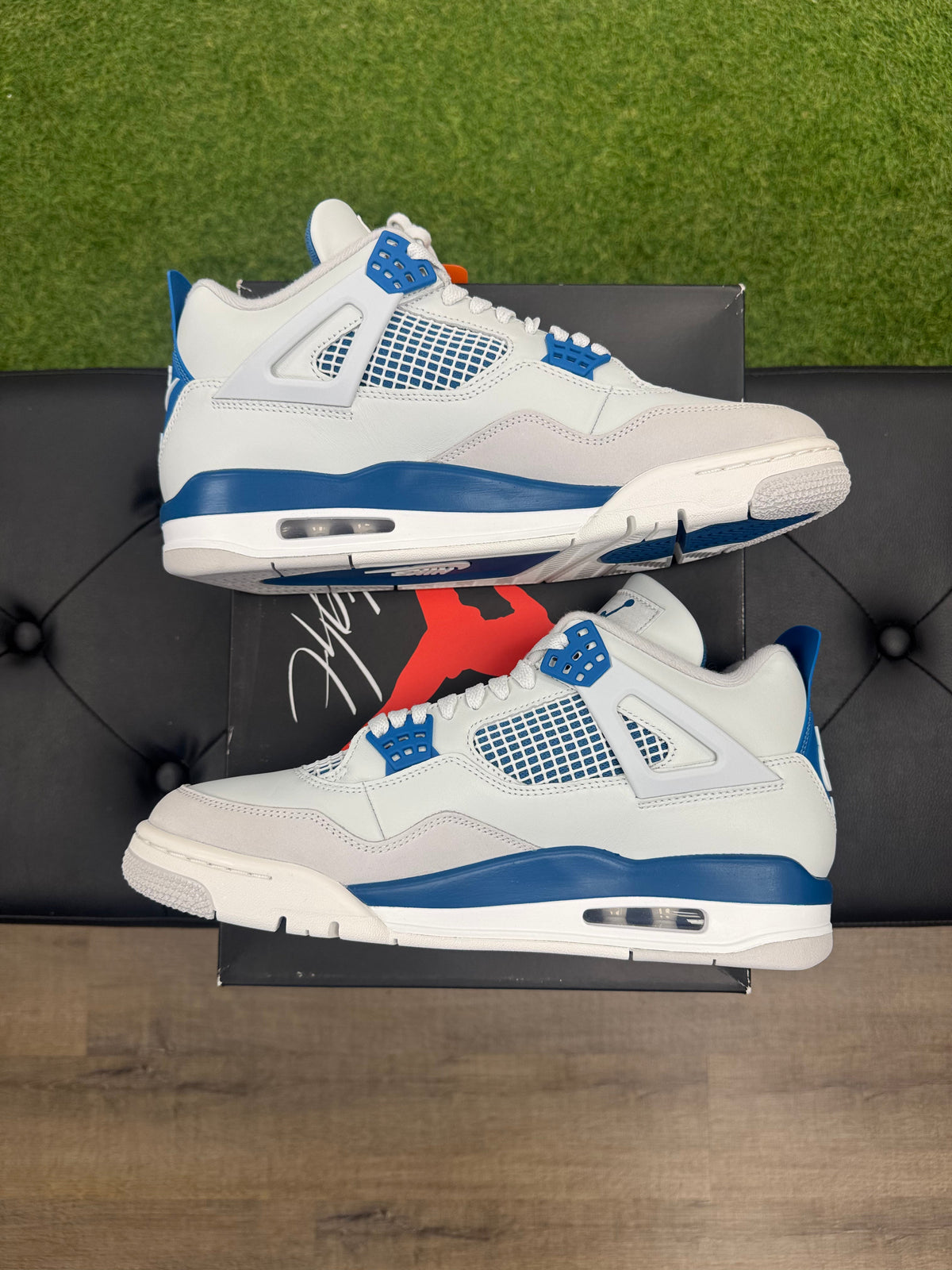 Jordan 4 Retro Military Blue (2024)
