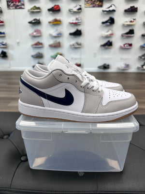 Jordan 1 Low Midnight Navy Neutral Grey