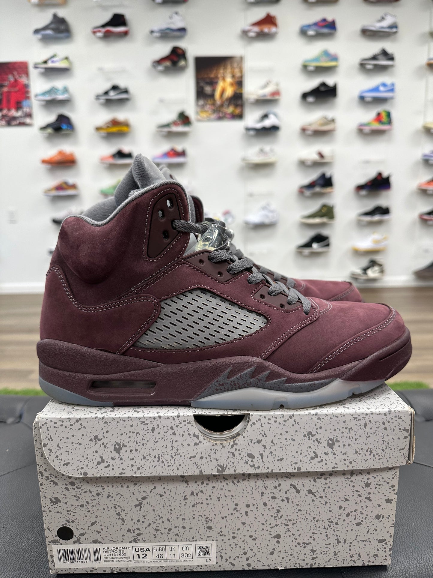Jordan 5 Retro Burgundy (2023) - Size 12 (U)