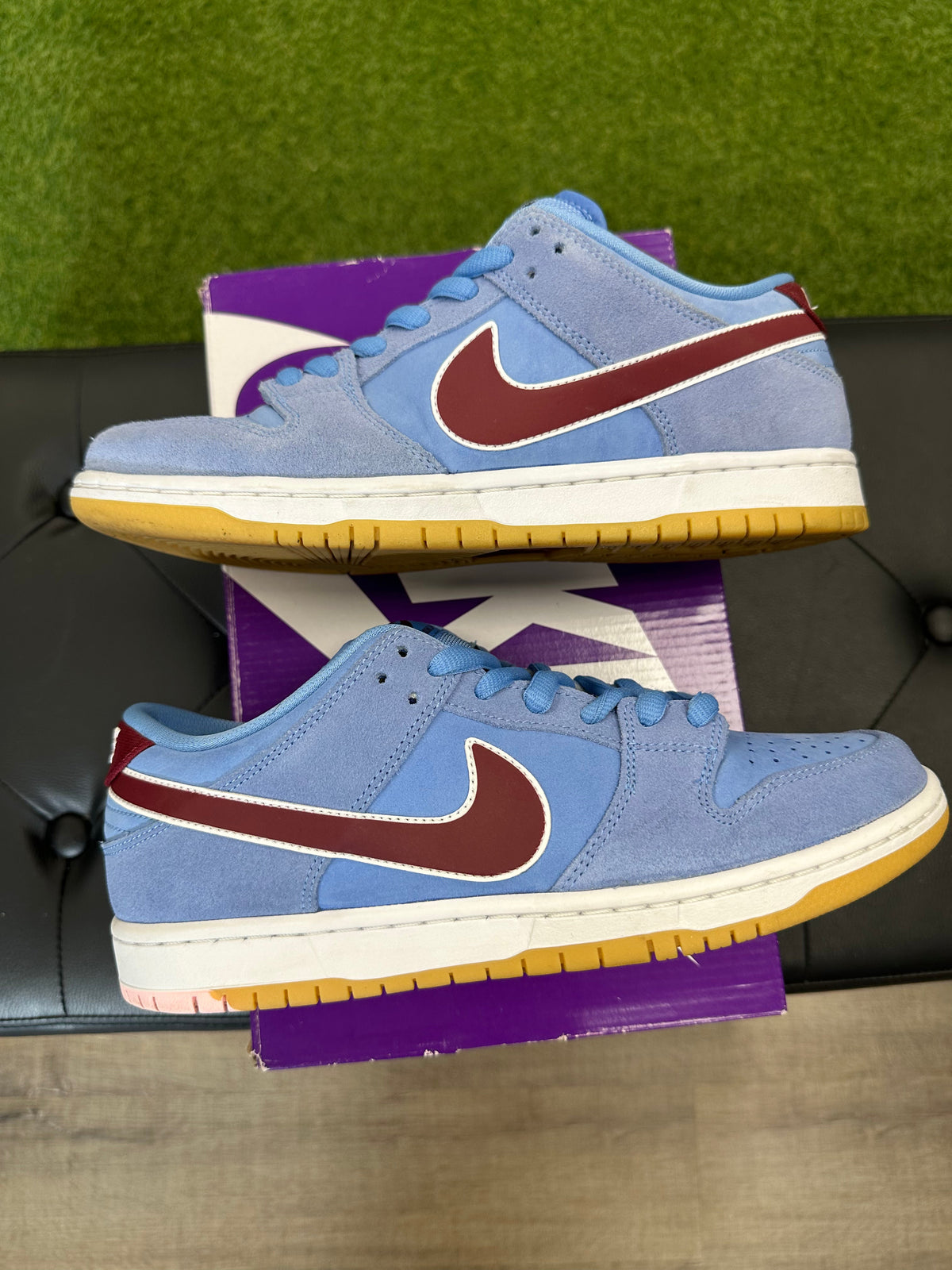 Nike SB Dunk Low Philadelphia Phillies