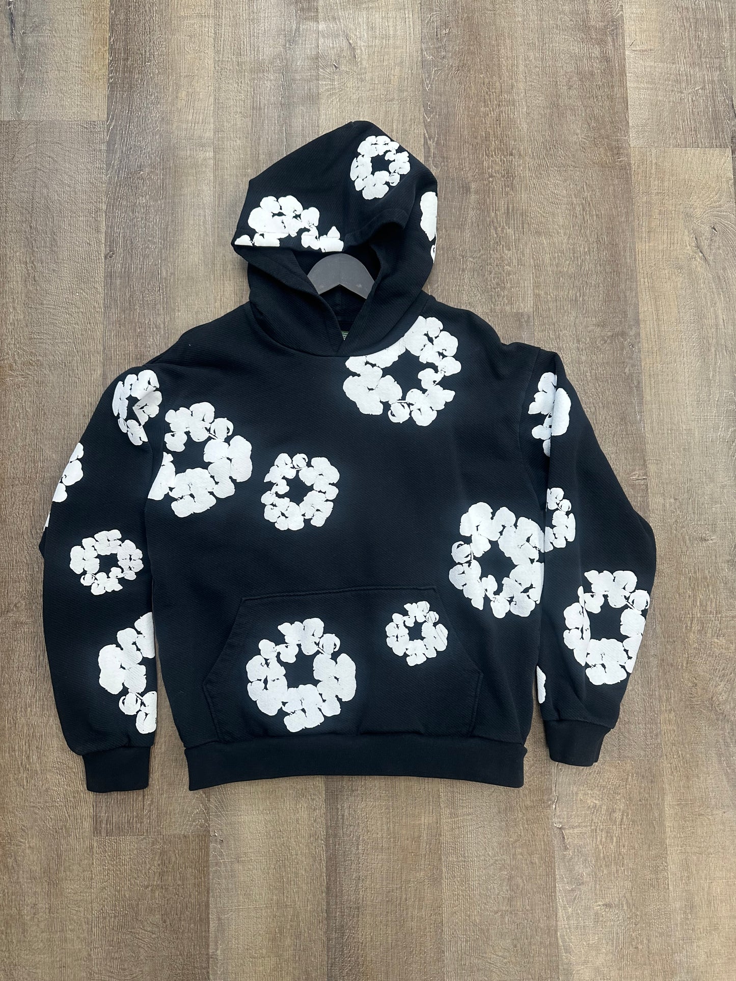Denim Tears The Cotton Wreath Sweatshirt Black - Size Medium (U)