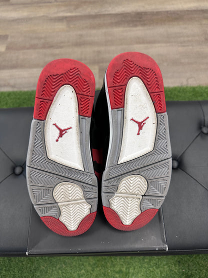 Jordan 4 Retro Bred (2019) (GS) - Size 5Y (U)