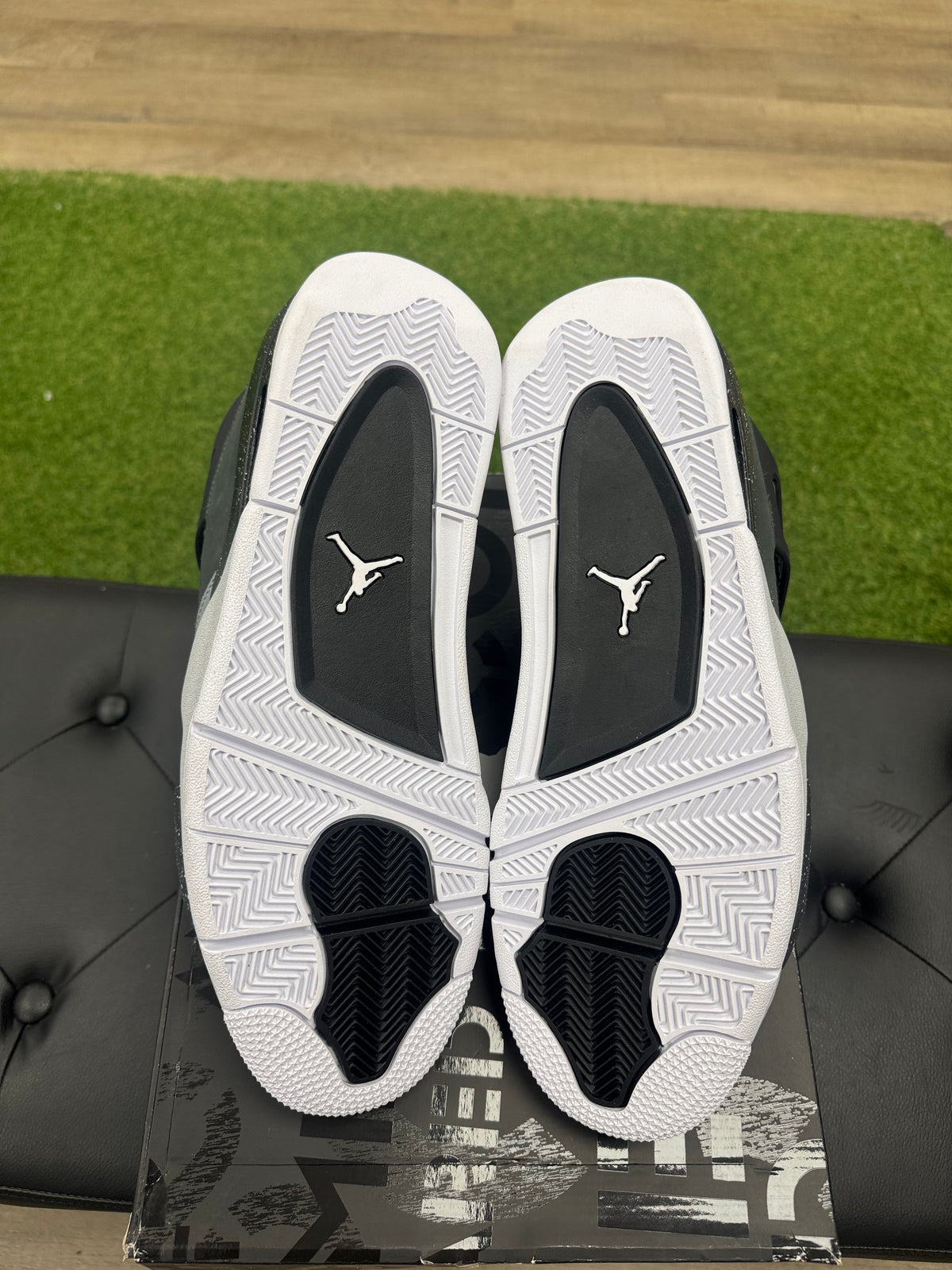 Jordan 4 Retro Fear (2024)