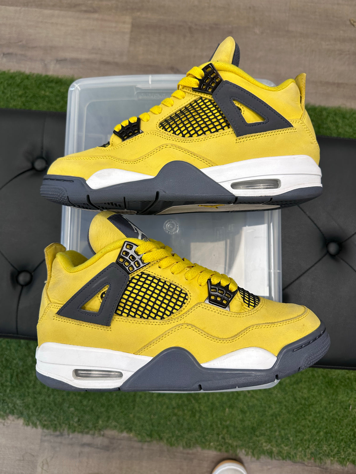 Jordan 4 Retro Lightning (2021)