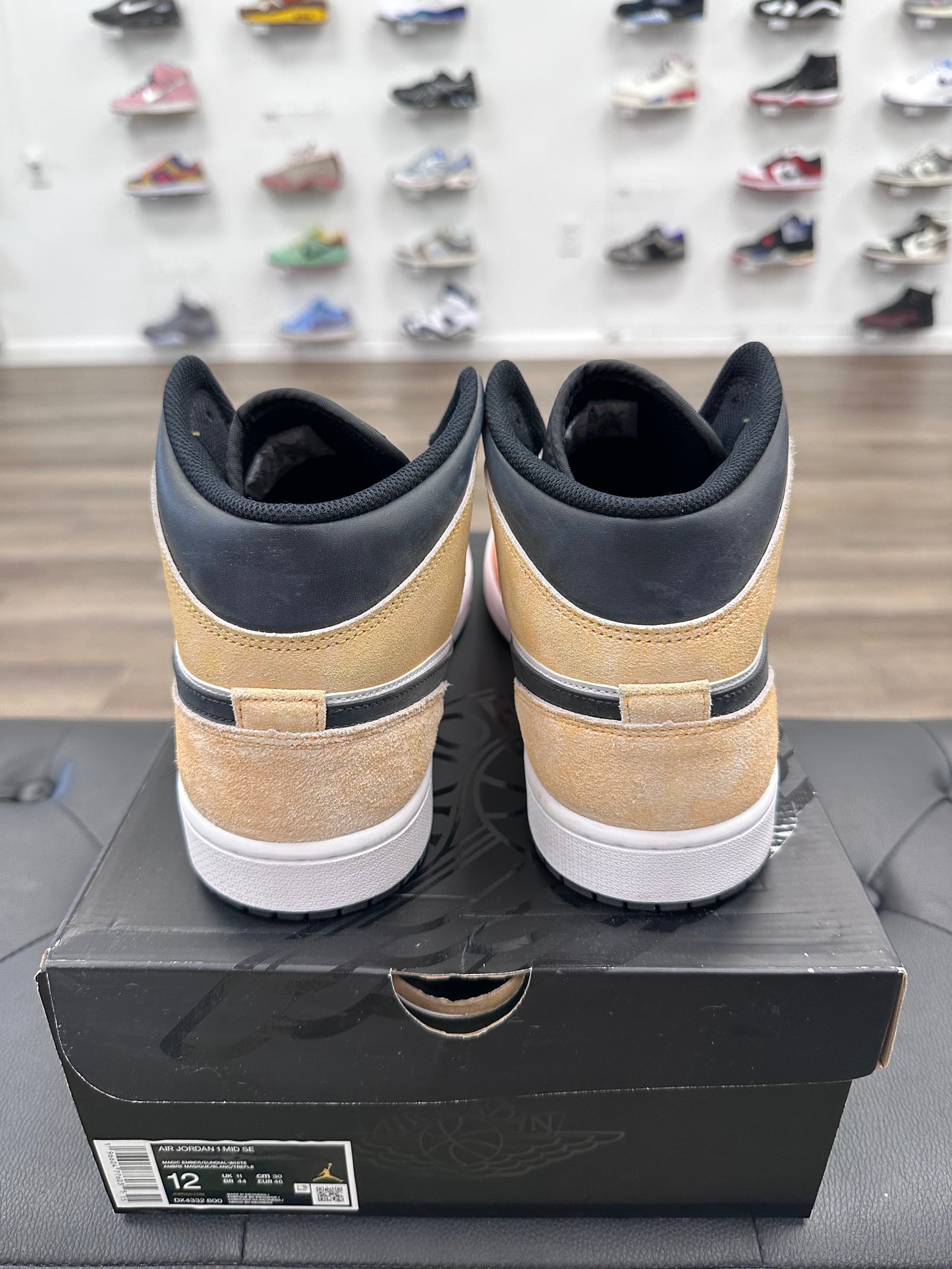 Jordan 1 Mid SE Flight Club - Size 12 (U)