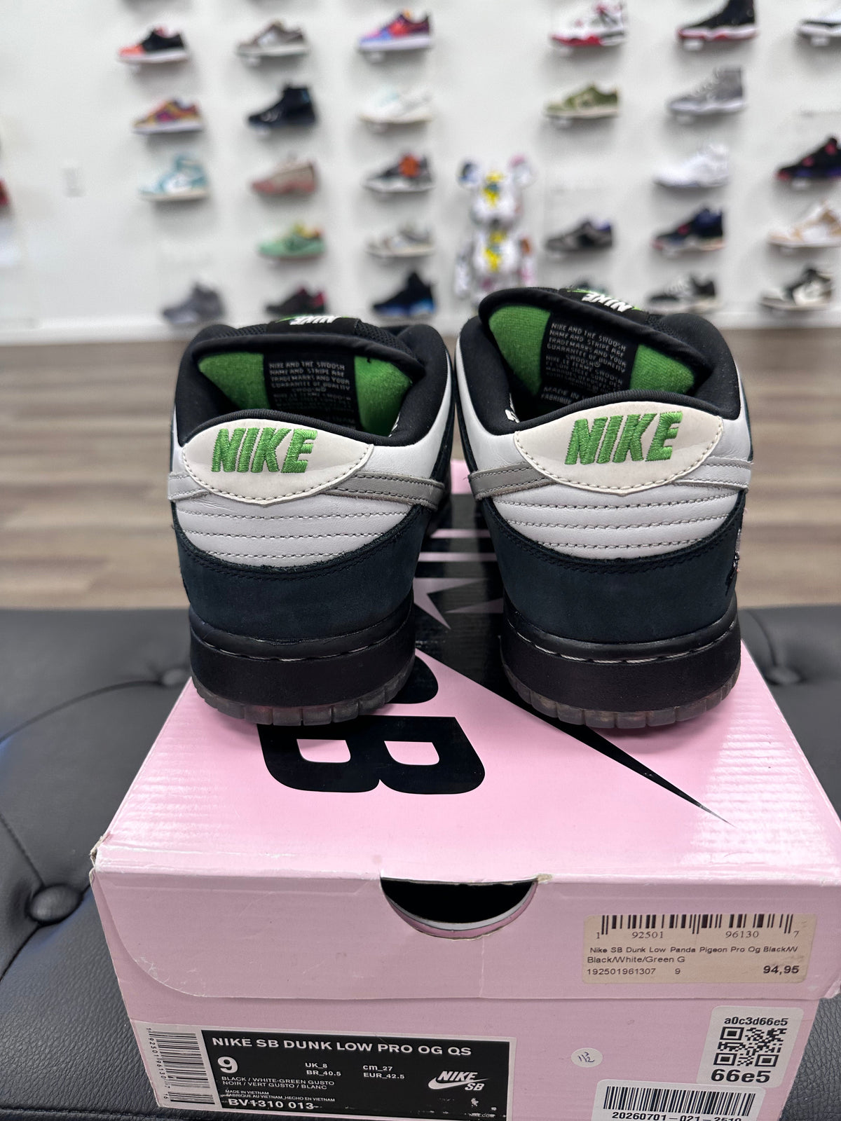 Nike SB Dunk Low Staple Panda Pigeon