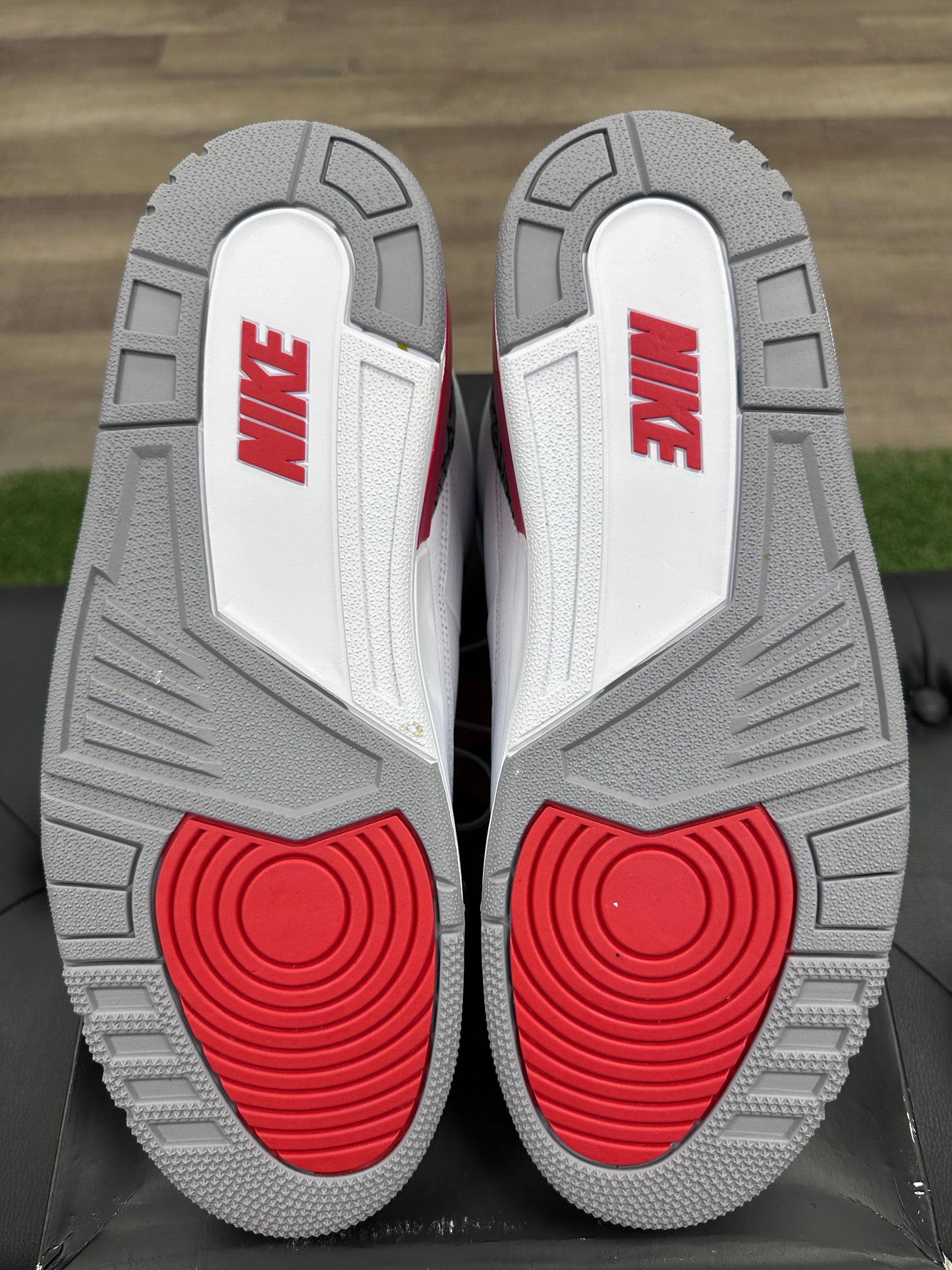 Jordan 3 Retro Fire Red (2022) - Size 13 (U)