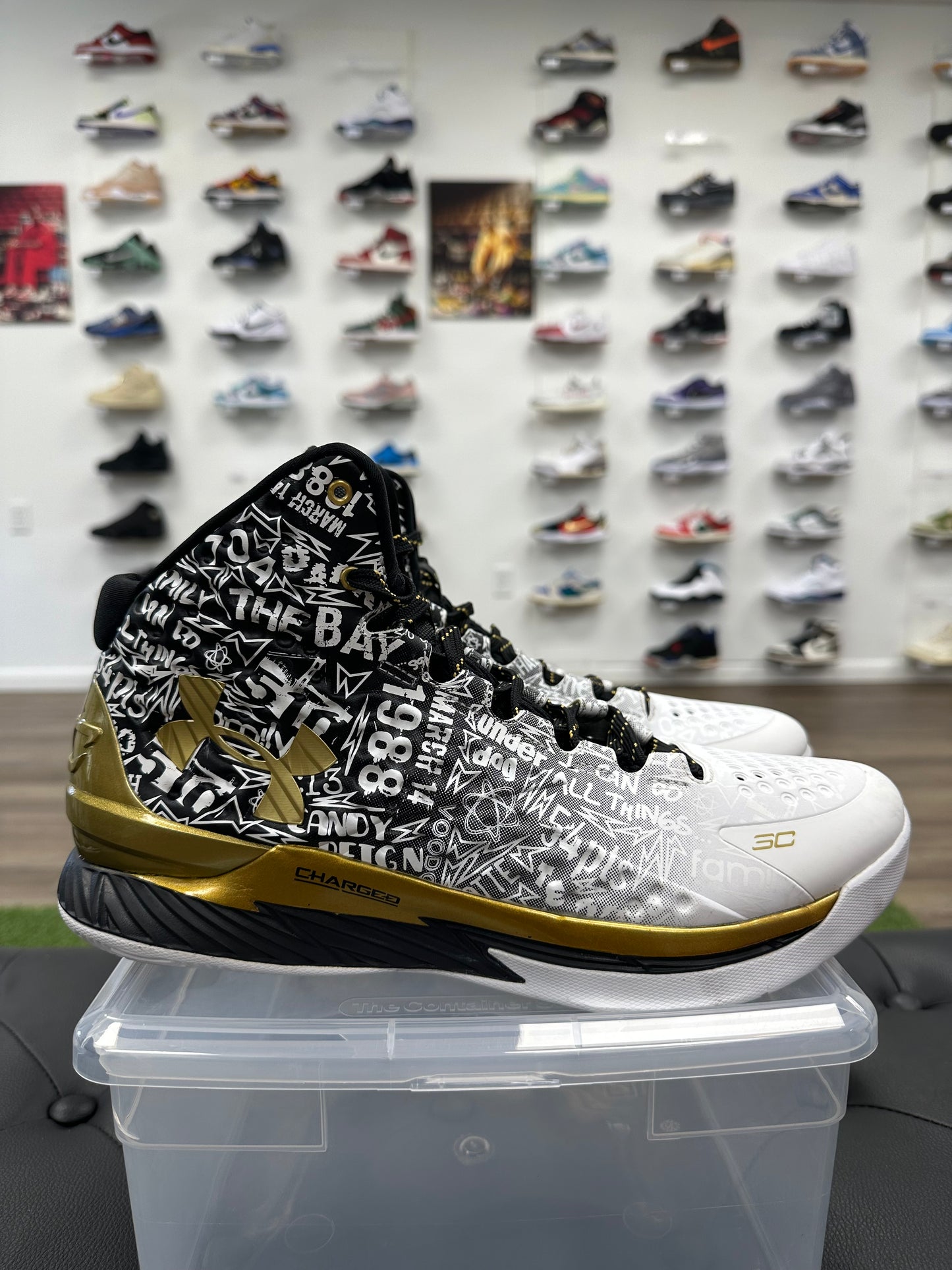 Under Armour Curry 1 Back 2 Back MVP (2016) - Size 12 (U)