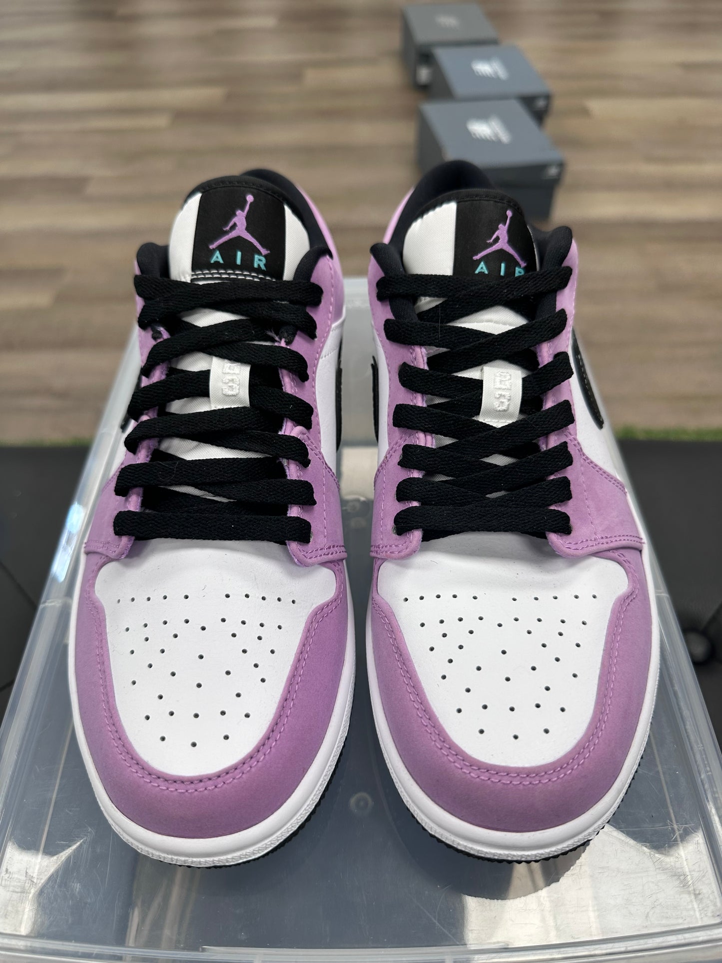 Jordan 1 Low SE Violet Shock White Black - Size 9 (U)