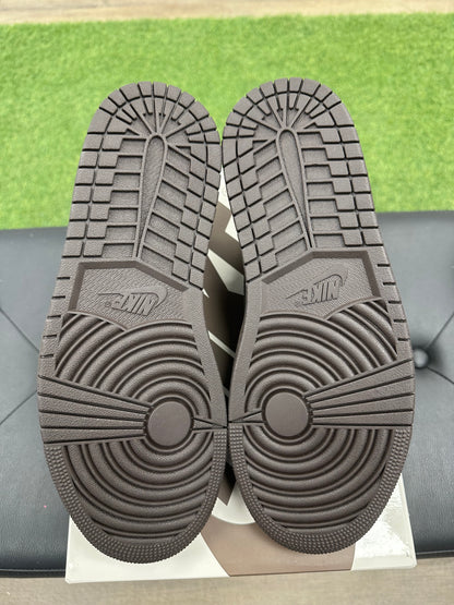 Jordan 1 Retro Low OG SP Travis Scott Velvet Brown - Size 9