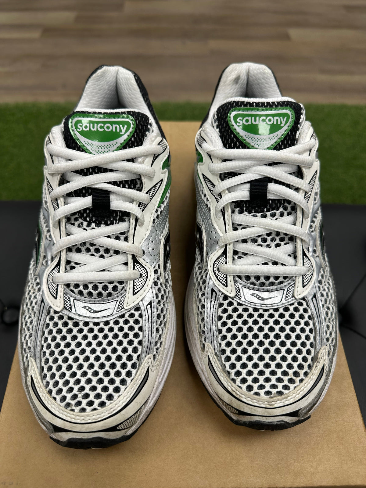 Saucony ProGrid Omni 9 Silver Green