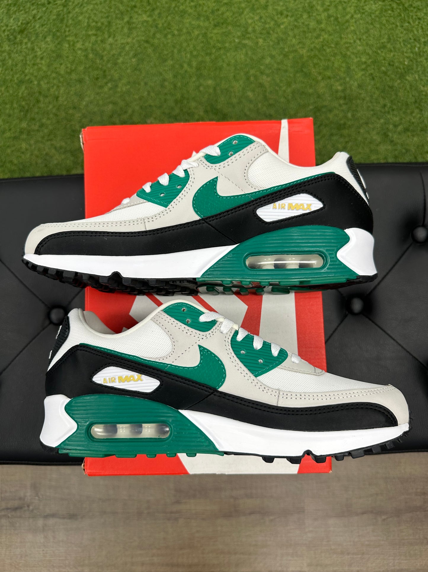 Nike Air Max 90 Malachite - Size 10