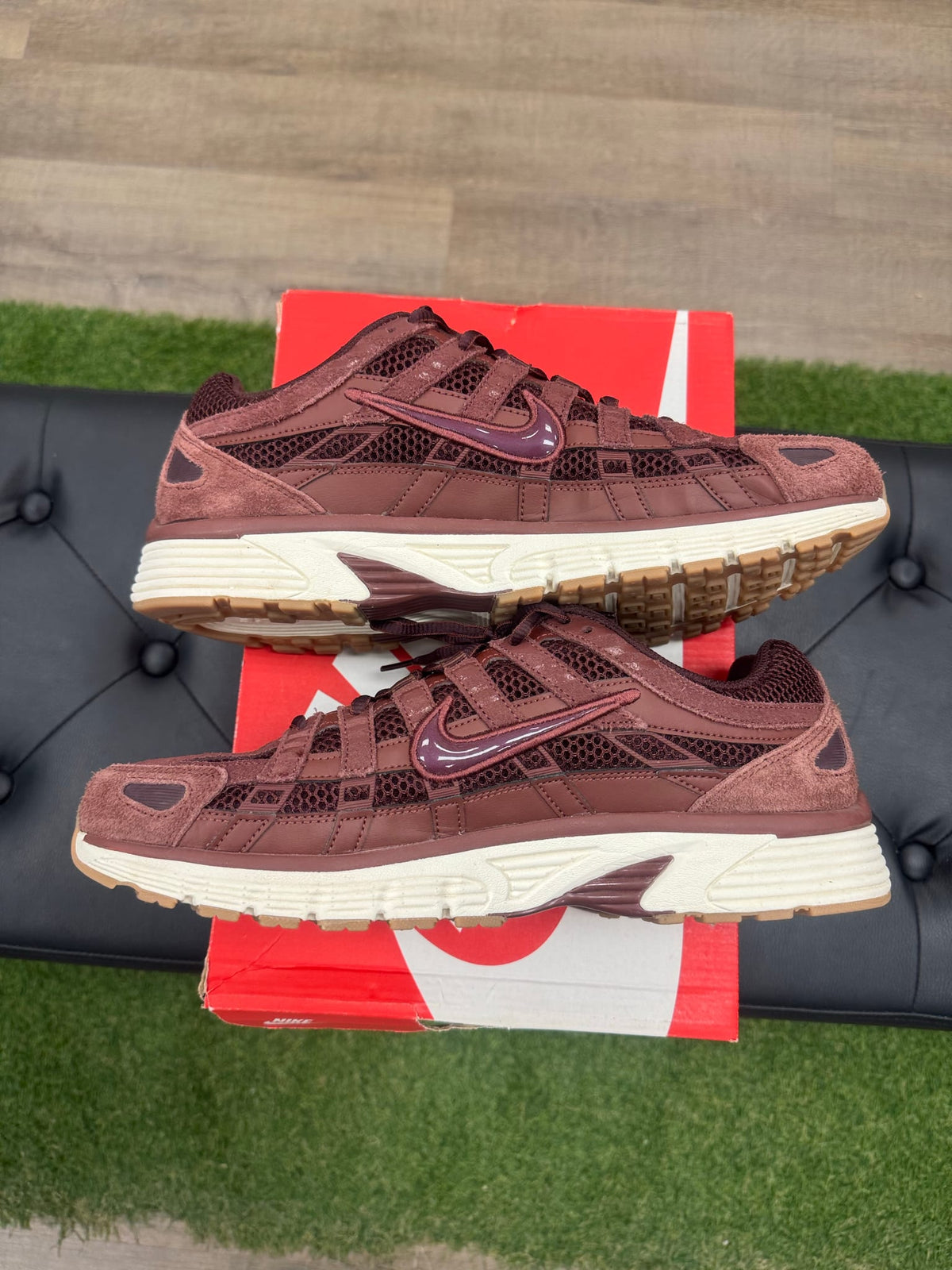 Nike P-6000 SE Dark Pony Metallic Gold