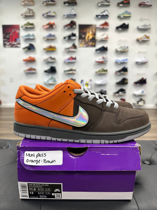 Nike SB Dunk Low Pro Muni Fast Pass - Size 11.5 (U)